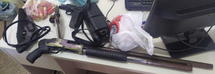 Nove criminosos são presos; armas, veículos e ouro são apreendidos após roubo em Mineradora