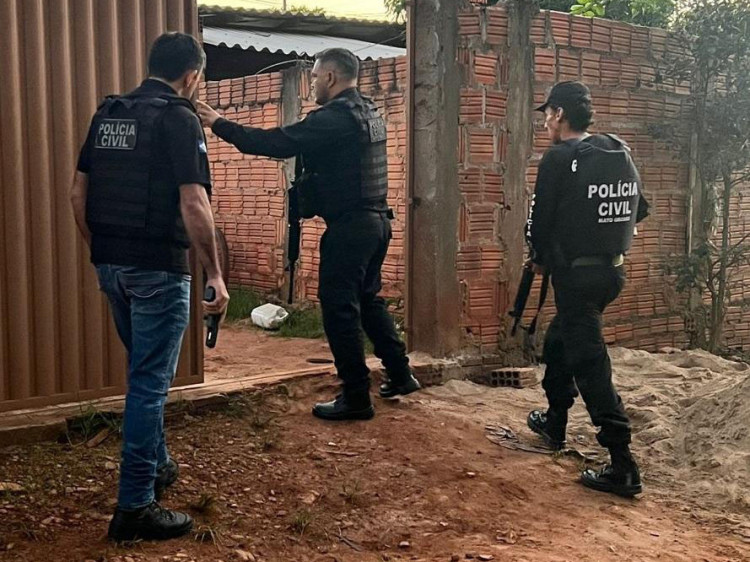 Polícia Civil cumpre 35 mandados em operação de combate ao tráfico em Araputanga