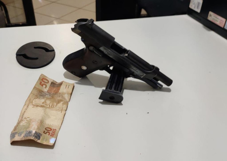 Polícia Civil prende envolvidos em furto e receptação de arma de fogo em Vila Bela