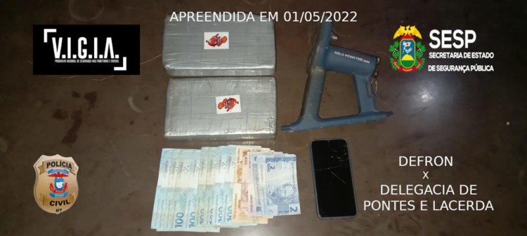 Polícia Civil prende homem com dois tabletes de cloridrato de cocaína na rodoviária de Cáceres
