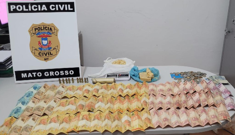 Polícia Civil prende três adultos e apreende dois adolescentes em flagrante por tráfico doméstico na fronteira