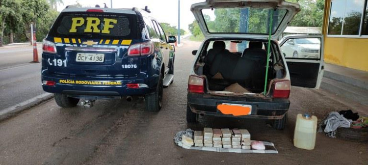 Polícia Rodoviária Federal prende homem transportando 27 Kg de cocaína em Cáceres