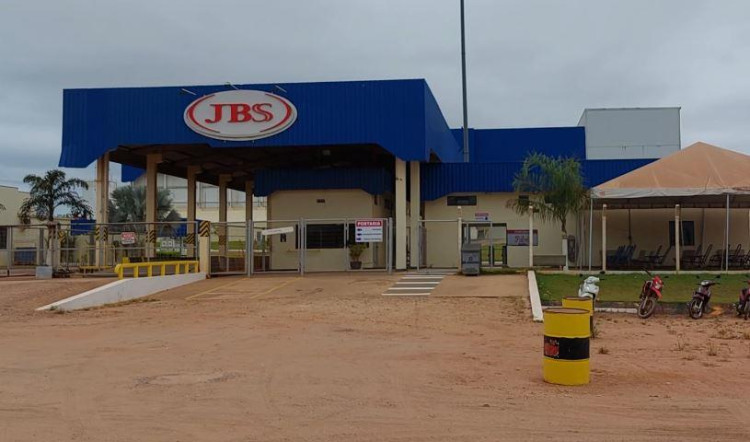 Por falta de providência da prefeitura unidade da JBS pode fechar em Pontes e Lacerda