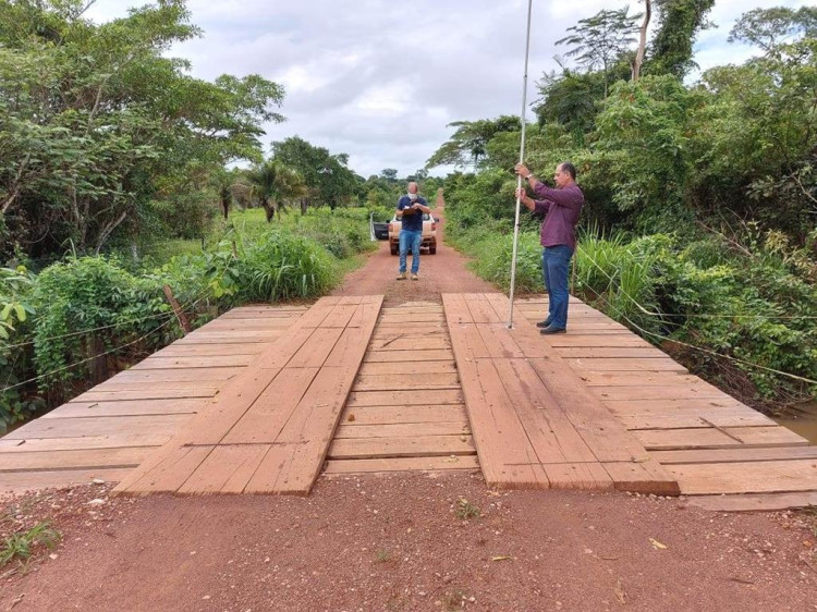 Prefeitura de Nova Lacerda inicia projeto para substituição de pontes de madeira