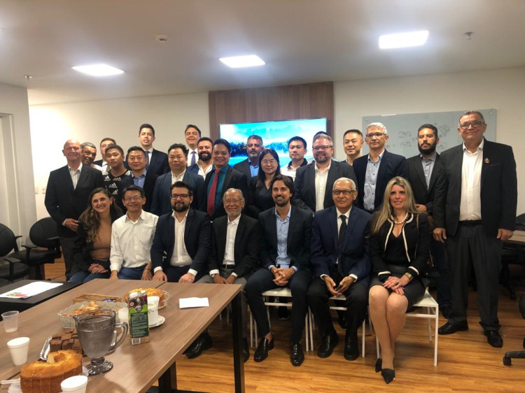 Presidente da ZPE De Cáceres mostra potencial do oeste de MT aos chineses