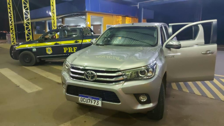 Presos por receptação: motoristas aceitaram 5 mil para levar carro à Bolívia