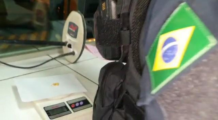 PRF apreende ouro extraído de garimpo em Pontes e Lacerda