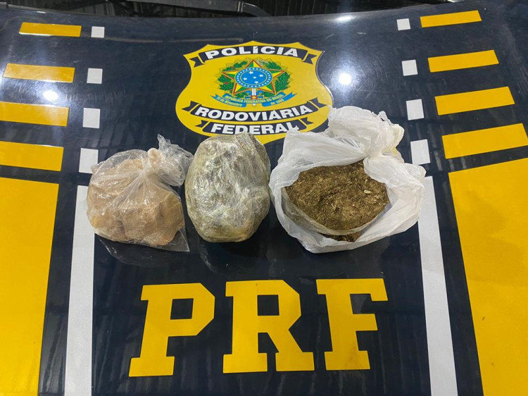 PRF preende quatro moradores de Nova Lacerda por trafico de drogas
