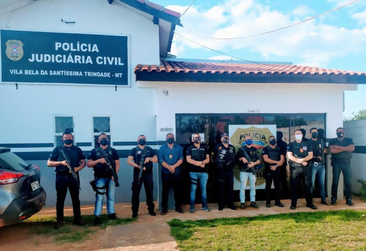 Suspeito de violência doméstica é denunciado, tenta fugir para matagal mas acaba preso pela Polícia Civil em Vila Bela