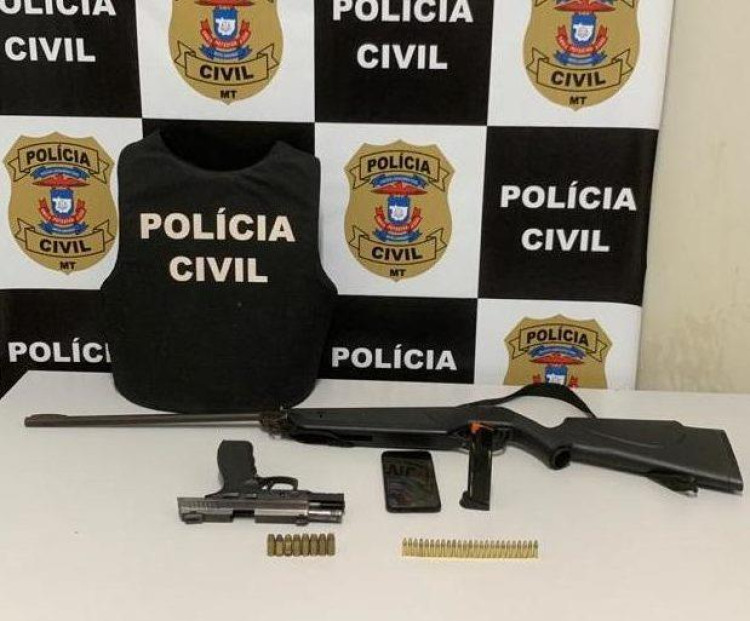 Suspeito é detido com arma furtada de Policial Civil