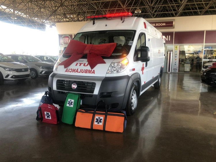TAC garante ambulância com UTI e Van ao município de Comodoro