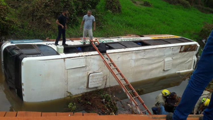 Vítima salva bebê de três meses submergido em águas no acidente da estrada do Matão